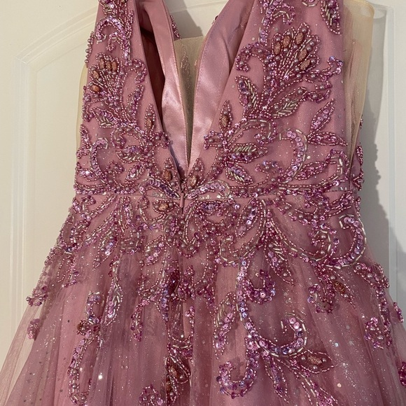 Mauve V-Neck Prom Dress Taylen Grey - Picture 8 of 10